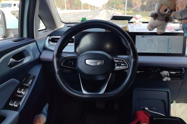 Used Geometry E Firefly 2023 320KM Cute & Handsome Tiger 5 Seats
