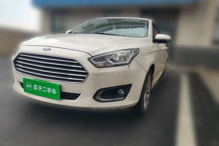 Used Ford Escort 2015 1.5L Automatic Fashion Model
