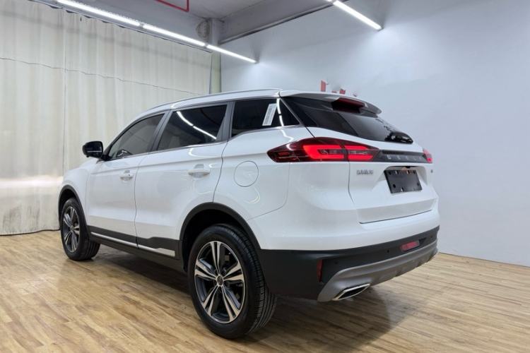 Used Geely Auto Emgrand X7 Sport 2022 1.8TD DCT Zhiya Trim
