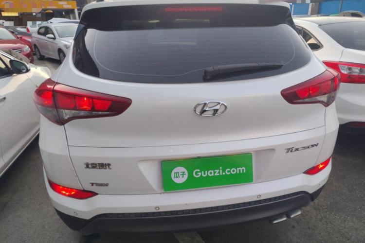 Used Hyundai Tucson 2015 1.6T Dual-Clutch Two-Wheel-Drive Smart Model Rear