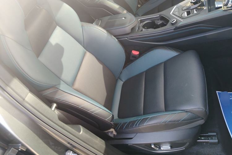 Used Lynk & Co 05 2020 2.0TD Two-Wheel Drive Shine Halo
