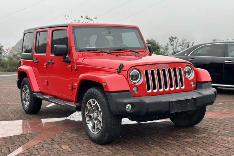 Used Jeep Wrangler 2017 3.0L Sahara Four-Door Comfort Edition
