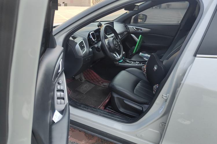 Used Mazda CX-4 2018 2.0L Automatic Two-Wheel Drive Blue Sky Dynamic Version China V Standard