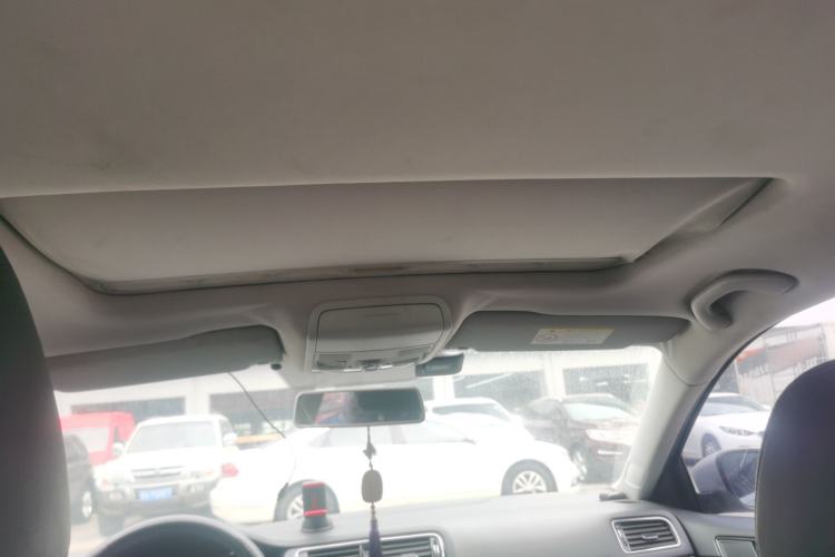 Used Volkswagen Sagitar 2016 230TSI 25th Anniversary Edition Headliner