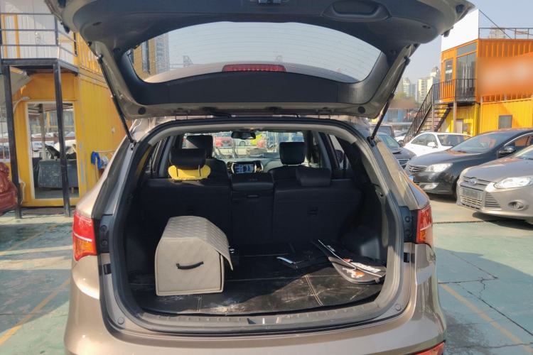 Used Hyundai Santa Fe 2013 2.4L Automatic Two-Wheel Drive Smart Version