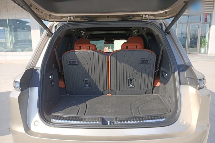 Used Li Auto L9 2022 Max model