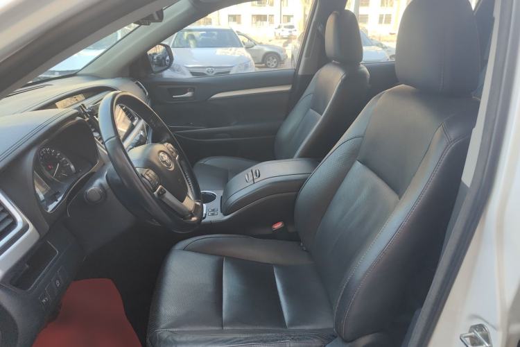 Used Toyota Highlander 2017 2.0T Four-Wheel Drive Luxury Edition 7 Seats Left Front Seat