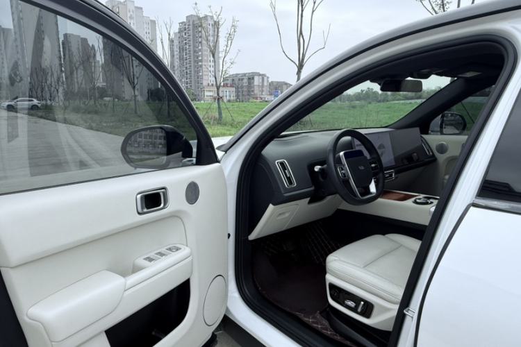 Used Li Auto L7 2023 Air model
