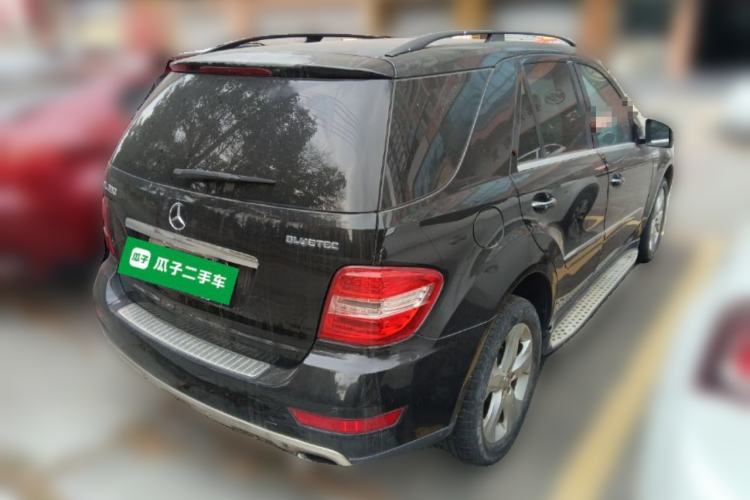 Used Mercedes-Benz M-Class  Rear Right 45 Deg
