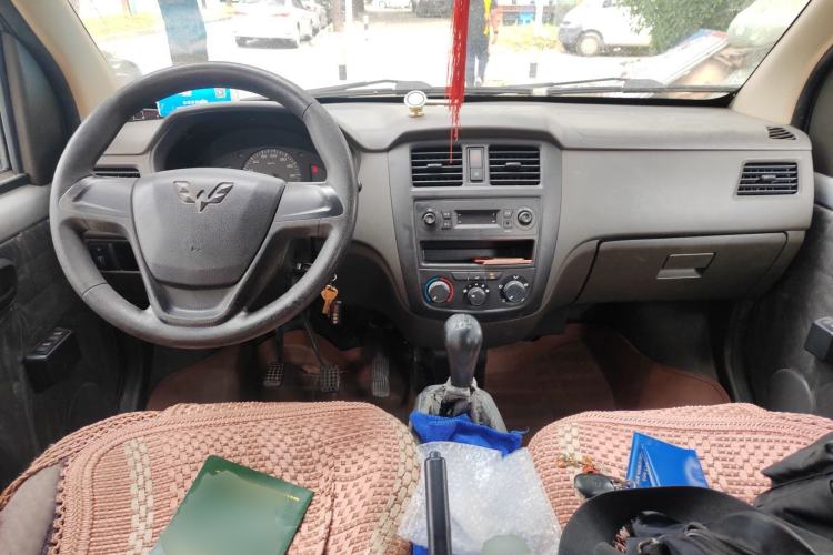 Used Wuling Rongguang 2014 1.2L S Base Model Center Console