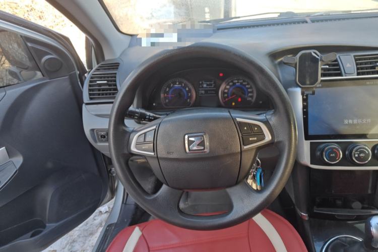 Used Zotye Z300 2014 1.5L Urban Edition Manual Luxury Model Steering Wheel