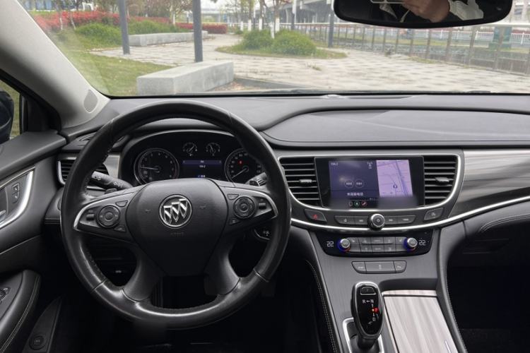 Used Buick LaCrosse 2019 28T Luxury Version Interior 7