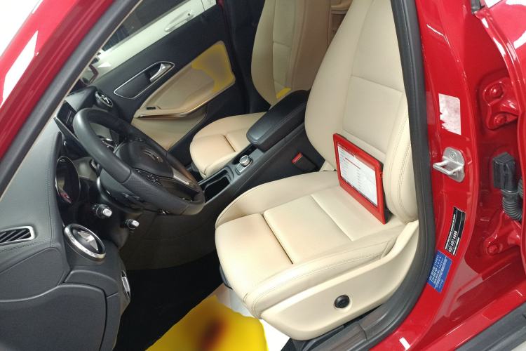 Used Mercedes-Benz GLA 2016 GLA 200 Fashion Model
