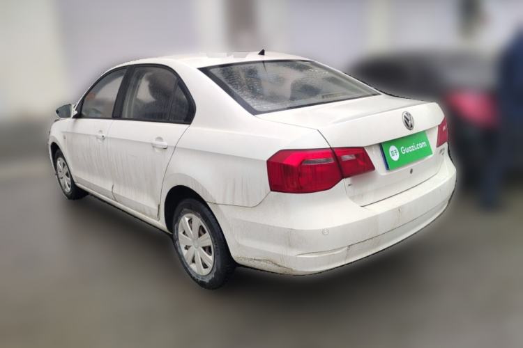 Used Volkswagen Jetta 2015 Value Edition 1.6L Manual Fashionable Style Rear Left 45 Deg