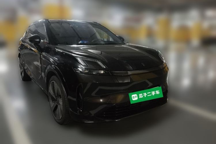 Used Lynk & Co 08 EM-P 2023 245km Ultra-Long Range Halo Front Right 45 Deg