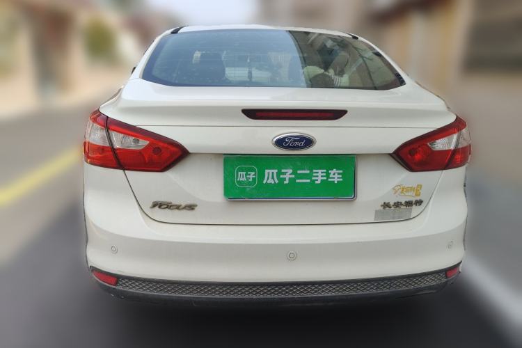 Used Ford Focus 2012 Sedan 1.6L Automatic Fashion Edition