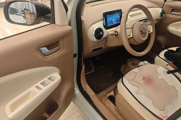 Used Wuling Hongguang MINIEV 2025 Four-Door Version Advanced Edition Driver Seat