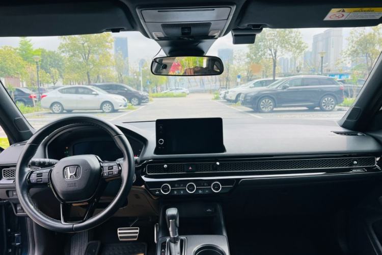 Used Honda Civic 2022 240TURBO CVT Dynamic Edition Interior 5