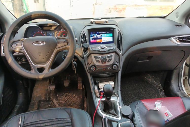 Used Chery Arrizo 5 2017 1.5L Manual Fashion Edition Center Console