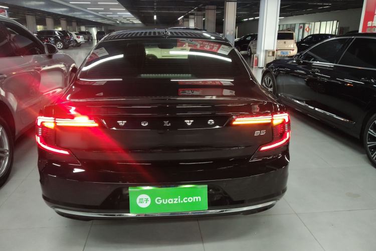 Used Volvo S90 2023 B5 Zhiyi Luxury Edition
