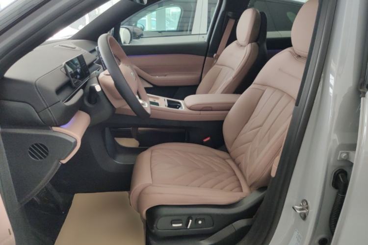 Used Nio ES6 2025 75 kWh Left Front Seat