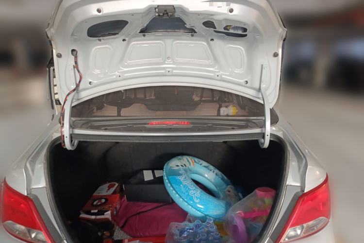 Used Hyundai Verna (older generation) 2014 1.4L Manual Smart GLS Trim
