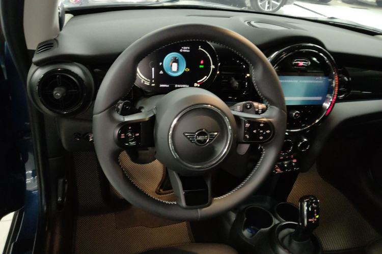 Used MINI MINI 2022 2.0T COOPER S Artist