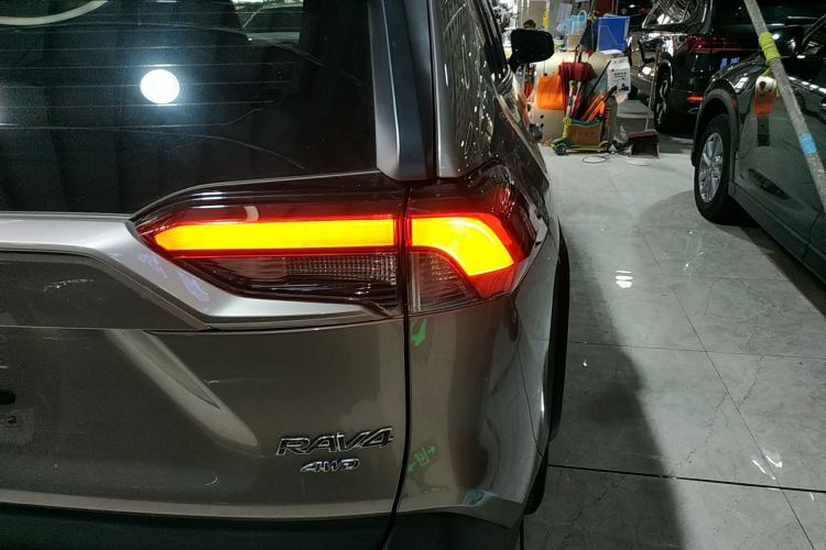 Used Toyota RAV4 2022 2.0L CVT 4x4 Style Plus Edition Right Rear Taillight