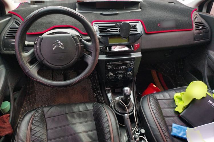 Used Citroen C-Quatre 2016 Classic Sedan 1.6L Manual - Premium Version Center Console