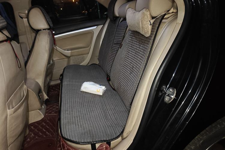 Used Volkswagen Sagitar 2009 1.6L Manual Comfort Edition
