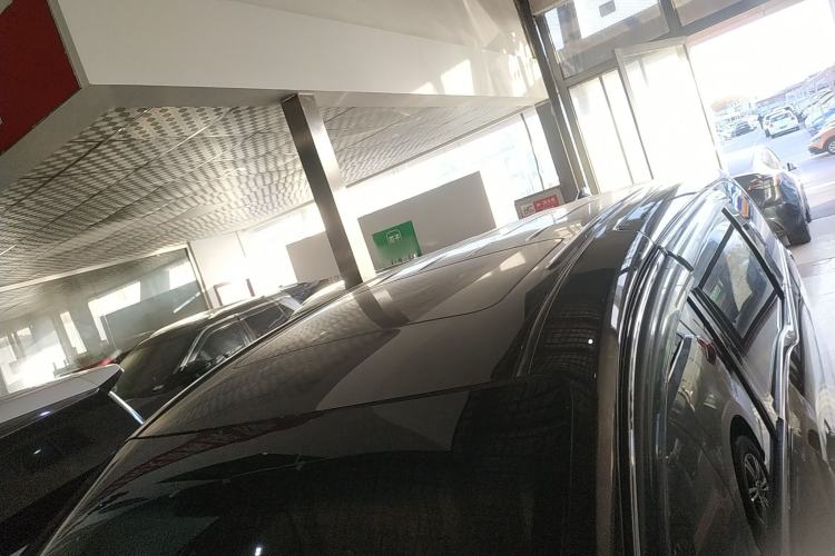 Used Buick GL8 2021 Land Cruiser Executive Class 652T Luxury Model