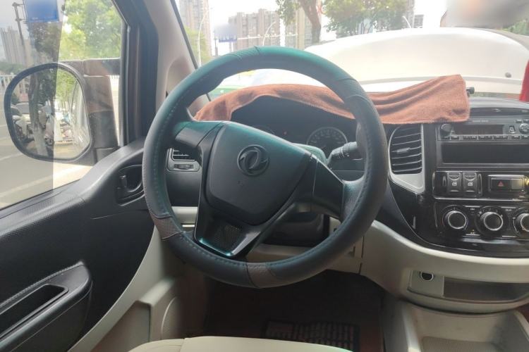 Used FORTHING Lingzhi 2017 M3L 1.6L 7-Seater Standard Model
