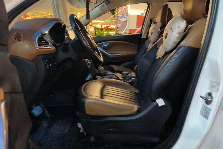 Used Soueast DX7 2015 1.5T Automatic Luxury Model
