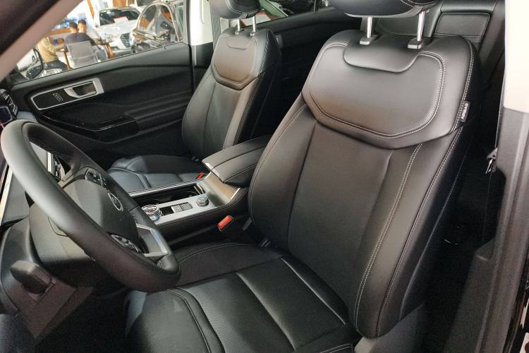 Used Ford Explorer 2025 2.3T EcoBoost Four-Wheel Drive Trail Edition 5 Seats