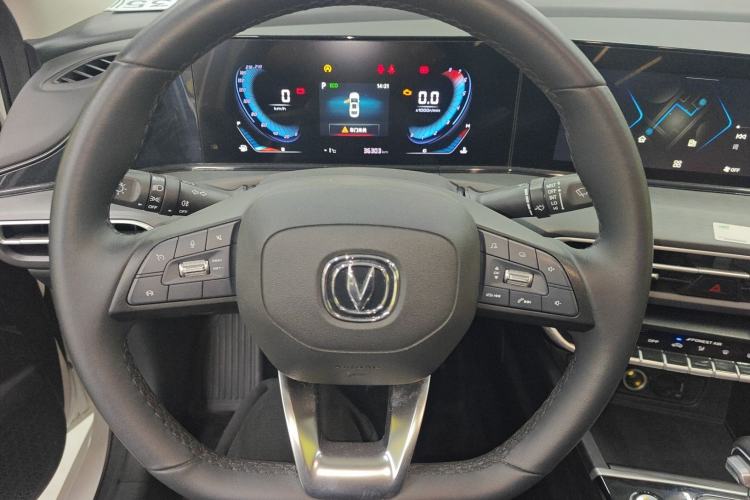 Used Changan Eado 2021 PLUS Blue Whale NE 1.4T GDI DCT Prestige Model
