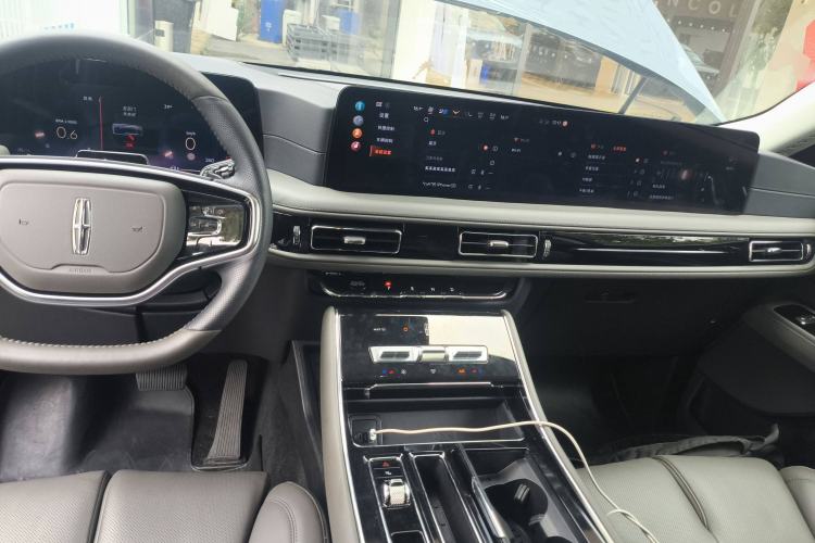 Used Lincoln Aviator 2024 3.0T V6 All-Wheel-Drive Luxury Edition Six Seats