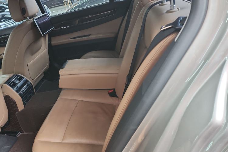 Used BMW 7 Series 2013 730Li Leading Model
