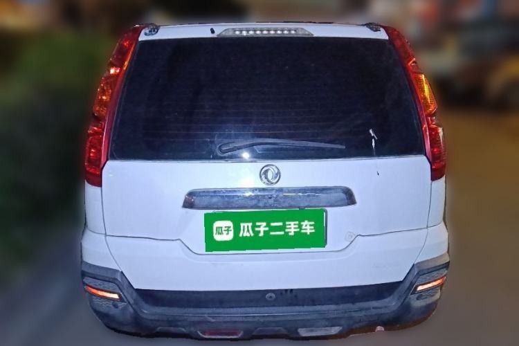 Used Dongfeng Fengdu MX6 2015 2.0L Manual Two-Wheel Drive Navigation Edition
