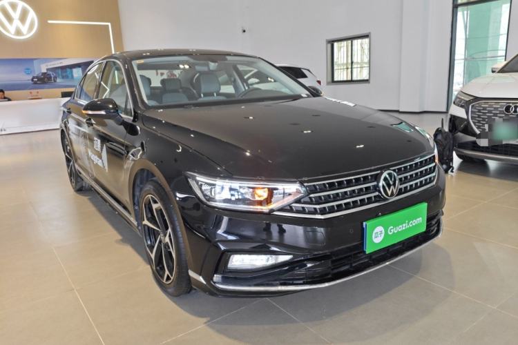 Used Volkswagen Magotan 2025 Revised Version Zhongxiang Edition 280TSI DSG Luxury Trim
