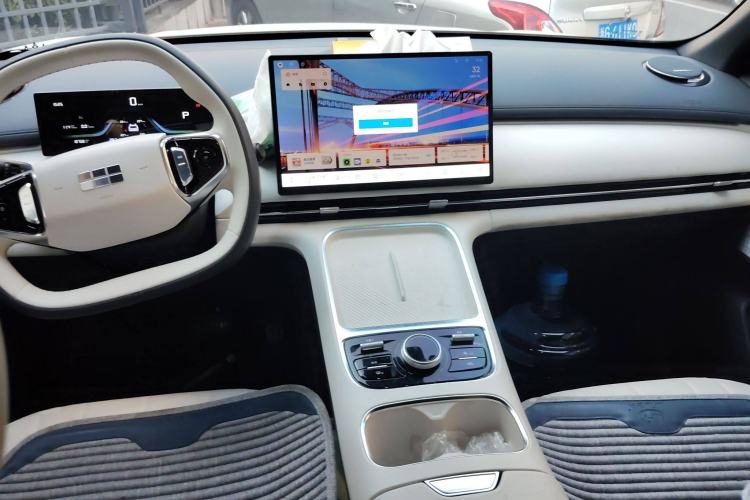 Used Geely Galaxy Galaxy Xingjian 7 EM-i 2025 120km Launch+ Version