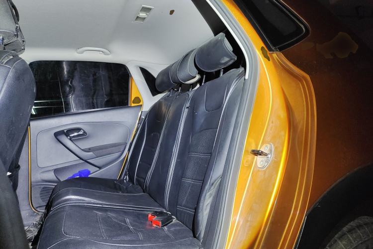 Used Volkswagen Polo 2014 1.6L Cross Polo Automatic