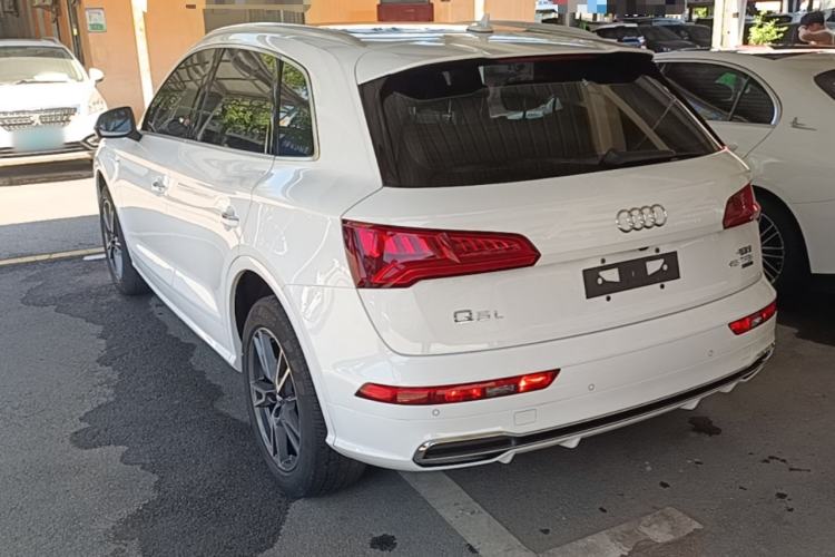 Ojetý Audi Q5L 2018 45 TFSI Prestige Fashion Edition China V Emission Standard