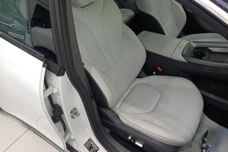 Used ARCFOX Alpha S5 2024 708MAX 200kW
