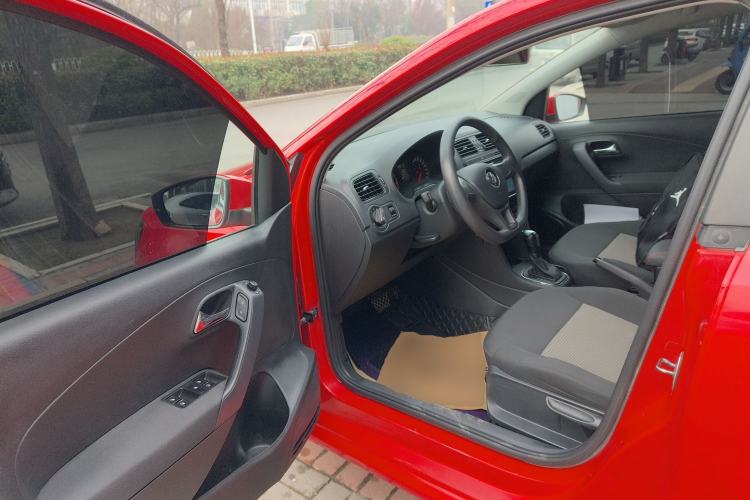 Used Volkswagen Polo 2016 1.4L Automatic Trendy Model
