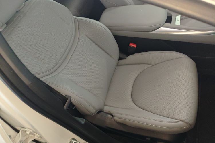 Used XPeng MONA M03 2025 600 with Ultra-Long Range Max Right Front Seat