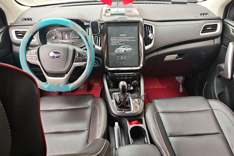 Used SWM X7 2017 1.5T Manual Inter Milan 110th Anniversary Edition 7-seater
