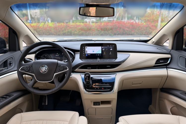 Used Buick GL8 2023 Facelifted Land Cruiser Executive Luxury Version