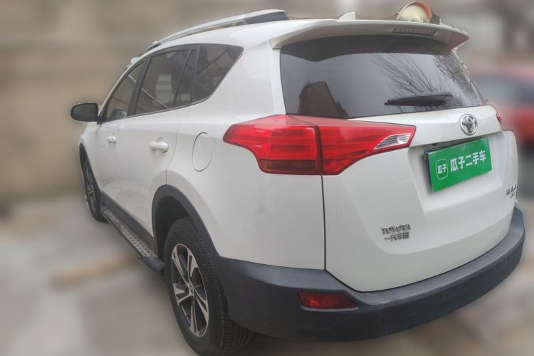 Used Toyota RAV4 2015 2.0L CVT 4x4 Trend Edition Exterior 3