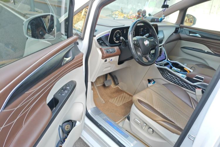 Used Buick GL8 2022 ES Landtrek 653T Comfort Edition
