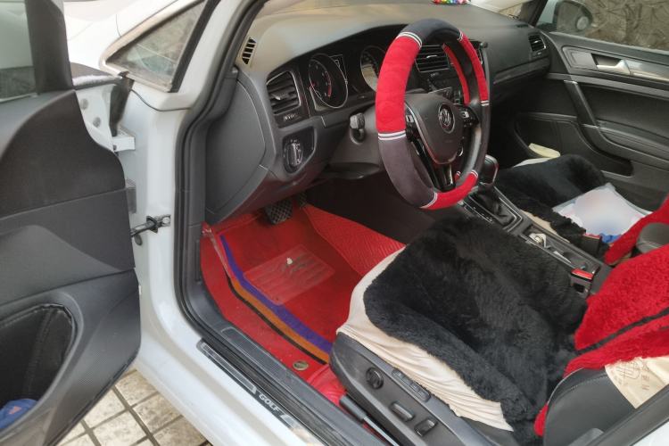 Used Volkswagen Golf 2018 230TSI Automatic Luxury Version